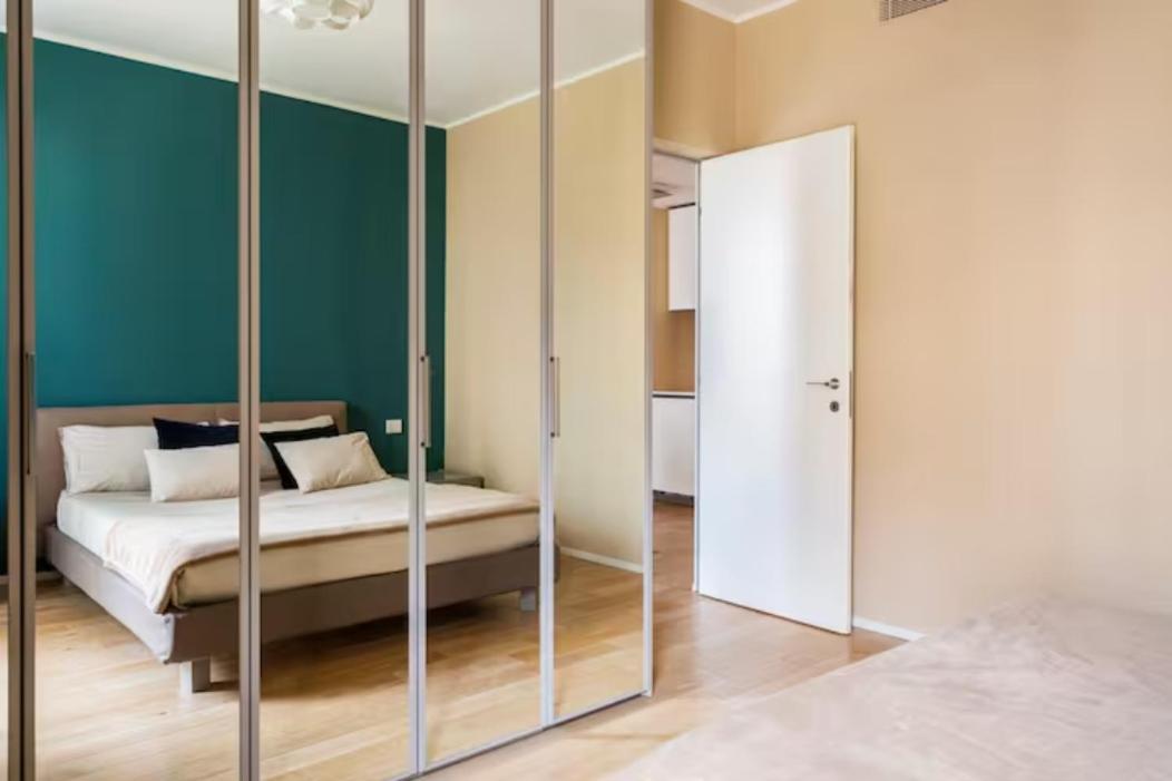 Luxury Apartment Milan Central Екстер'єр фото